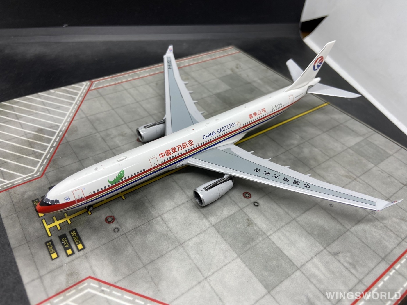 Skywings 1:400 SKY-054 China Eastern 中国东方航空 Airbus A330-300 B-6120