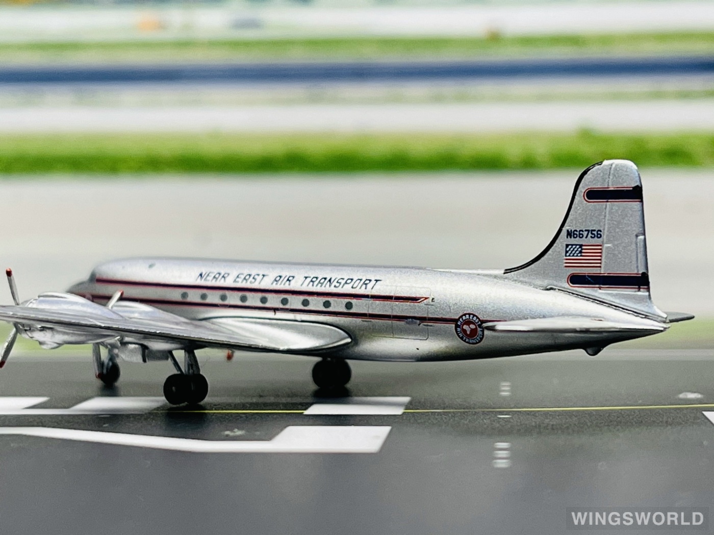 AeroClassics 1:400 AC4N66756 Alaska Airlines 阿拉斯加航空 Douglas DC-4 N66756