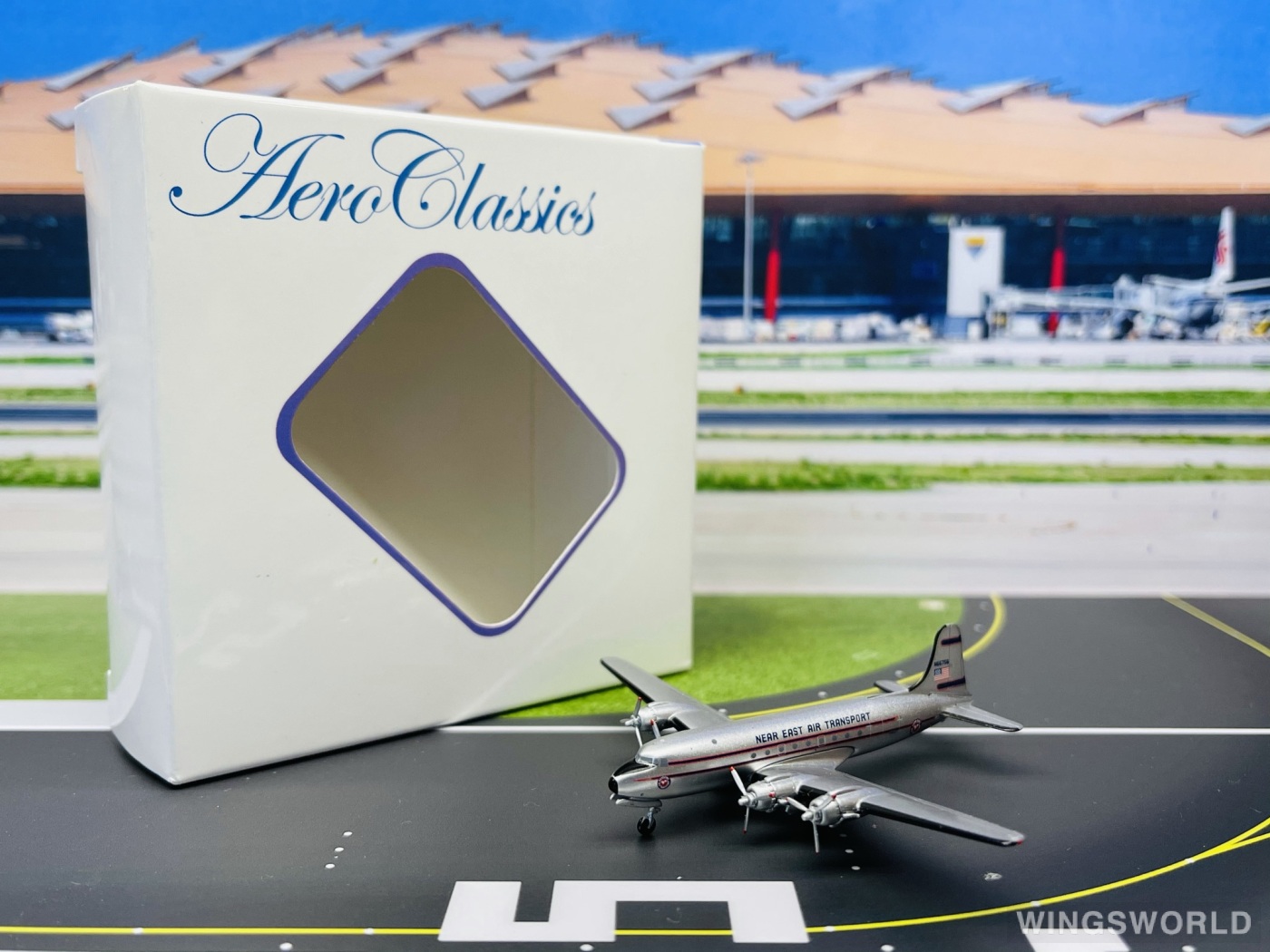 AeroClassics 1:400 AC4N66756 Alaska Airlines 阿拉斯加航空 Douglas DC-4 N66756