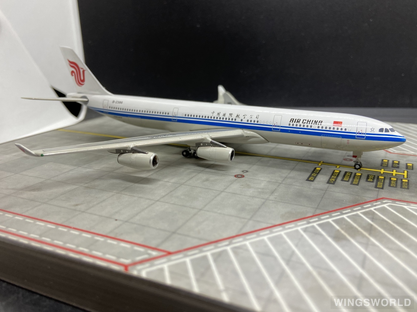 Geminijets 1:400 GJCCA648 Air China 中国国际航空 Airbus A340-300 B-2386