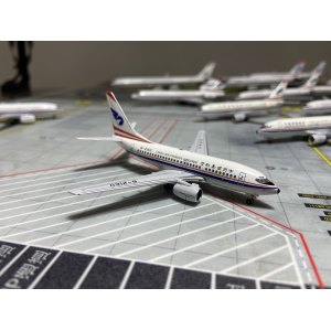 China Southwest Airlines 中国西南航空 Boeing 737-600 B-2160  PM19003 Pandamodel 1:400
