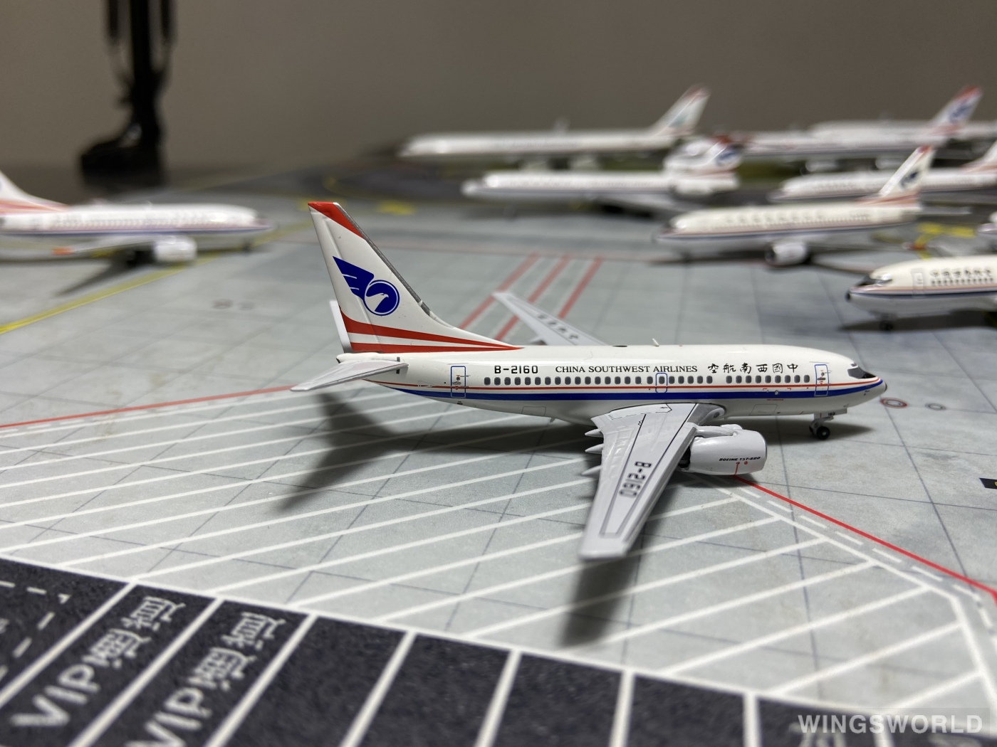 Pandamodel 1:400 PM19003 China Southwest Airlines 中国西南航空 Boeing 737-600 B-2160