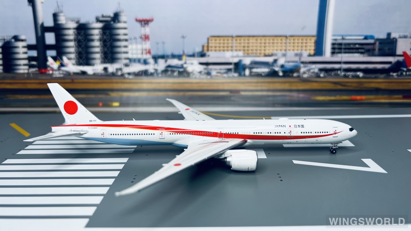 全日空商事 777-300ER JA731A 1/400 模型 完成品モデル 1/400 B777-300ER STAR ALLIANCE JA731A