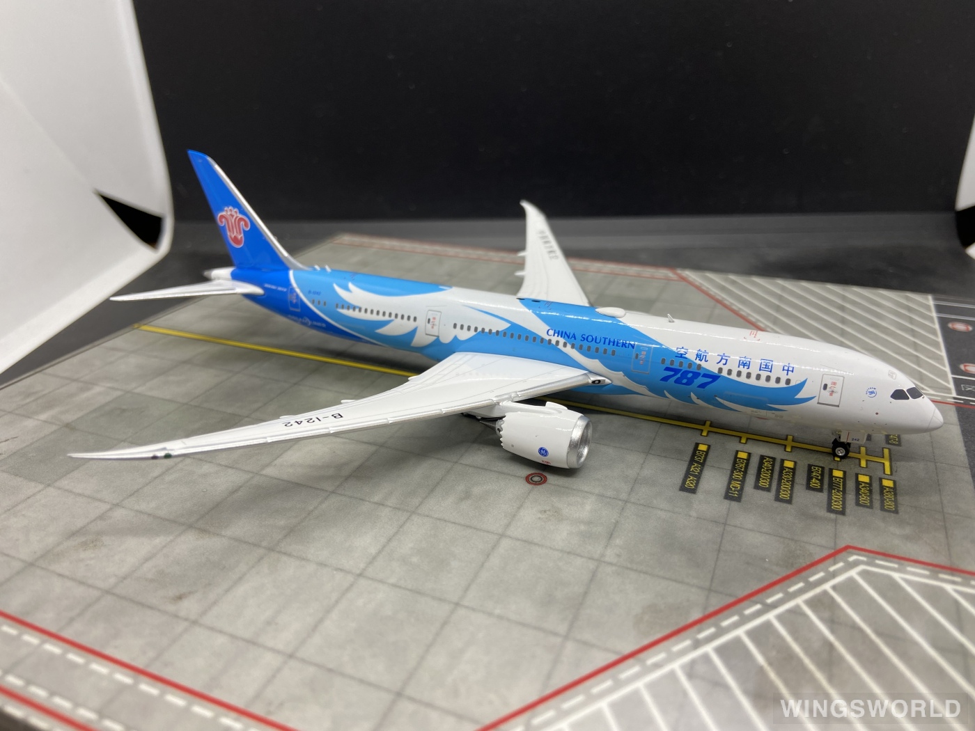 phoenix 1/400 中国南方航空 B787-8 Phoenix 1:400 Boeing 787-9 China Southern 中国南方航空