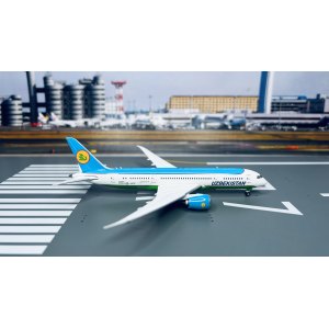 Uzbekistan Airways 乌兹别克斯坦航空 Boeing 787-8 UK-78701  PH11315 Phoenix 1:400