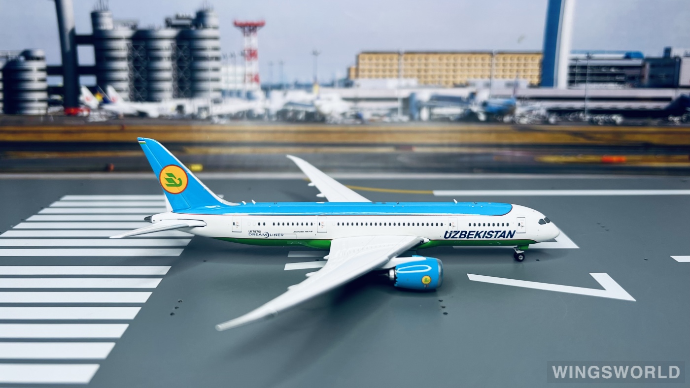 Phoenix 1:400 PH11315 Uzbekistan Airways 乌兹别克斯坦航空 Boeing 787-8 UK-78701