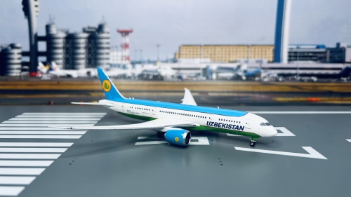 Phoenix 1:400 Boeing 787-8 Uzbekistan Airways 乌兹别克斯坦