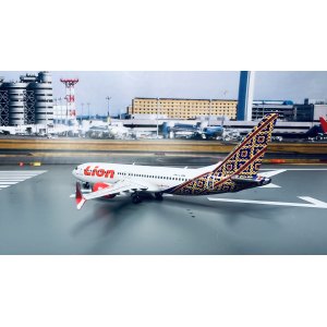 Lion Air 狮子航空 Boeing 737 MAX 8 PK-LQM  PH11493 Phoenix 1:400