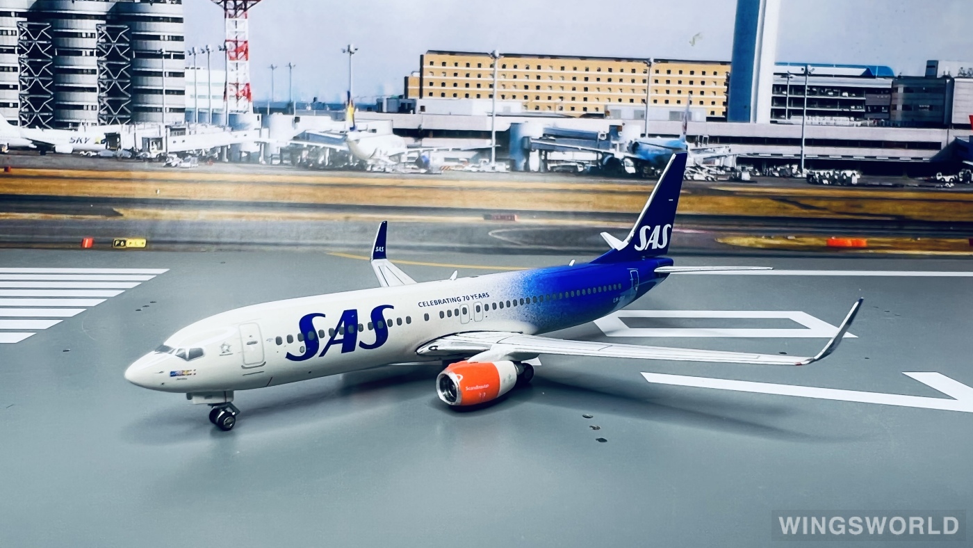 Phoenix 1:400 PH11345 SAS 北欧航空 Boeing 737-800 LN-RGI