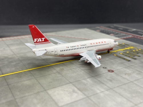 遠東航空　ボーイング 737-200 　1/130スケールモデル 遠東航空 ボーイング 737-200 1/130スケールモデル
