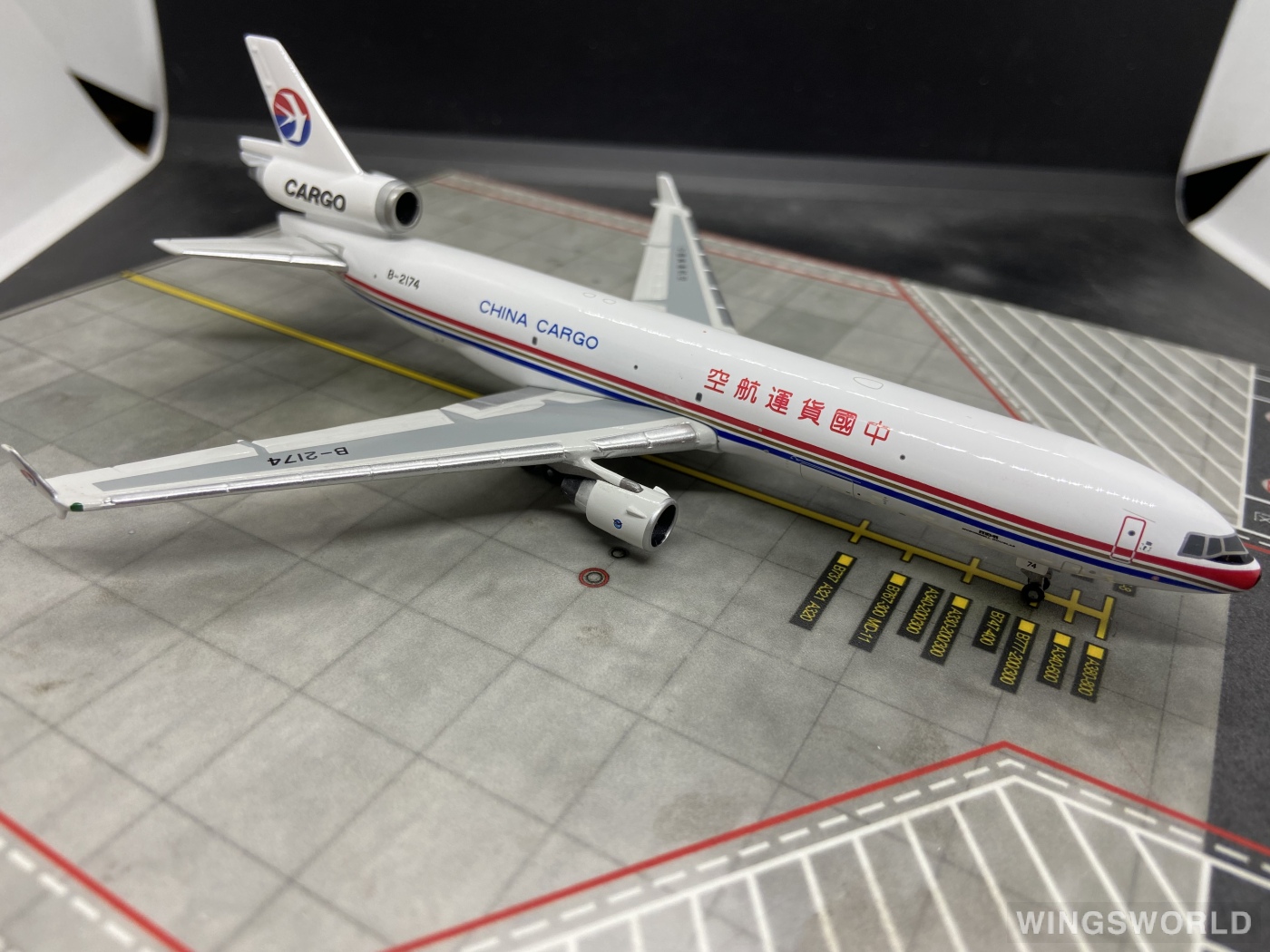 AeroClassics 1:400 ACB2174 China Cargo Airlines 中国货运航空 McDonnell Douglas MD-11 B-2174