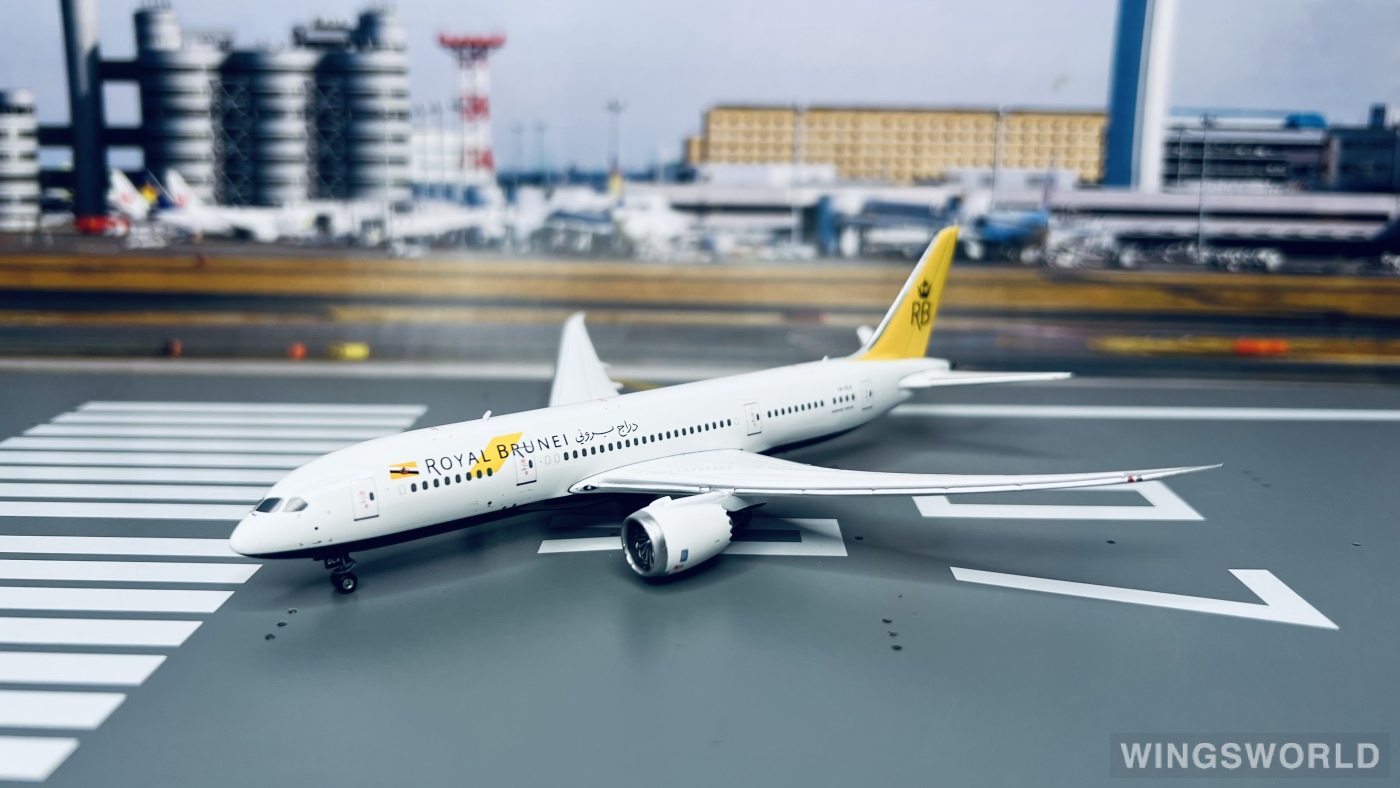 Phoenix 1:400 PH10844 Royal Brunei 文莱皇家航空 Boeing 787-8 V8-DLA