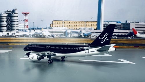 StarFlyer 星悦航空 Airbus A320 JA09MC  GJSFJ4002 Geminijets 1:400
