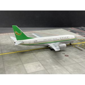 China Yunnan Airlines 中国云南航空 Boeing 737-300 B-2966  SKY-007 Skywings 1:400
