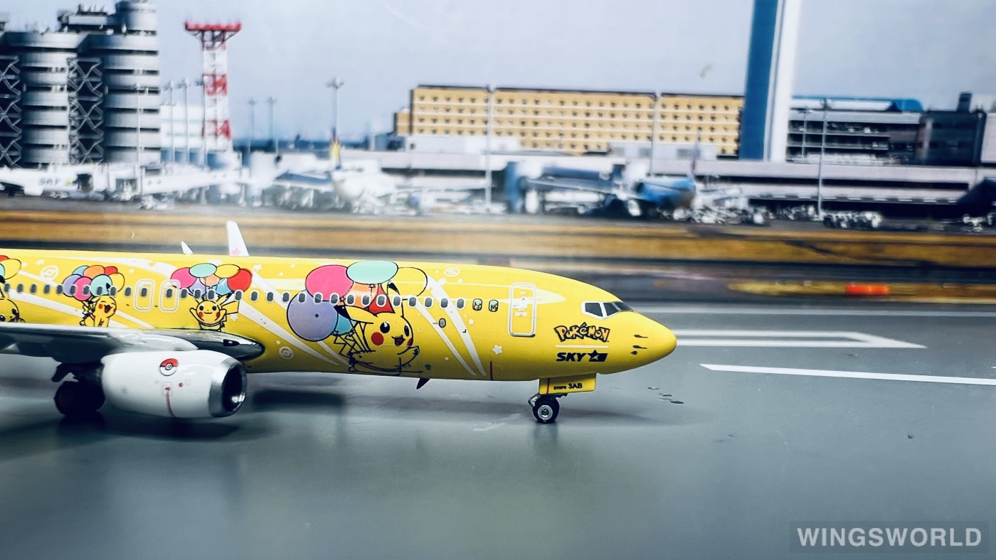 Phoenix 1:400 PH04408 Skymark Airlines 天马航空 Boeing 737-800 JA73AB