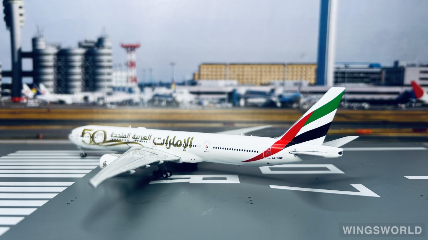 Geminijets 1:400 GJUAE2050 Emirates 阿联酋航空 Boeing 777-300ER A6-EGE