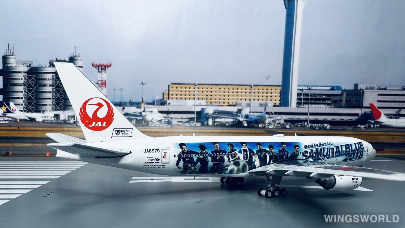 JC Wings 1:400 EW4772004 Japan Airlines 日本航空 Boeing 777-200 JA8979