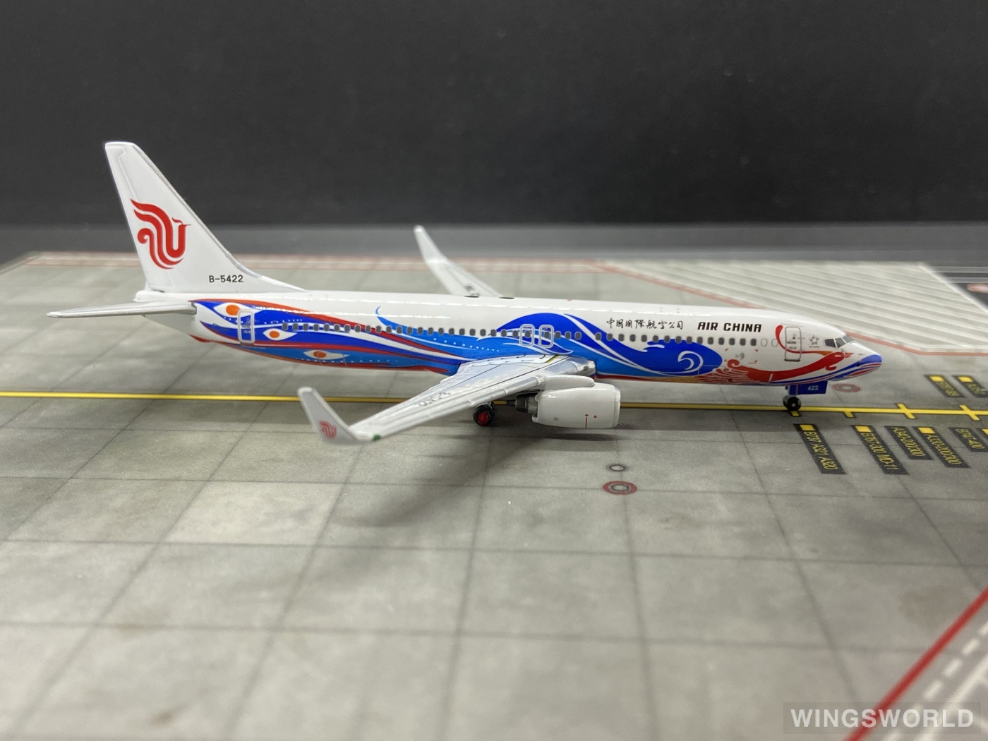 Phoenix 1:400 PH10317 Air China 中国国际航空 Boeing 737-800 B-5422