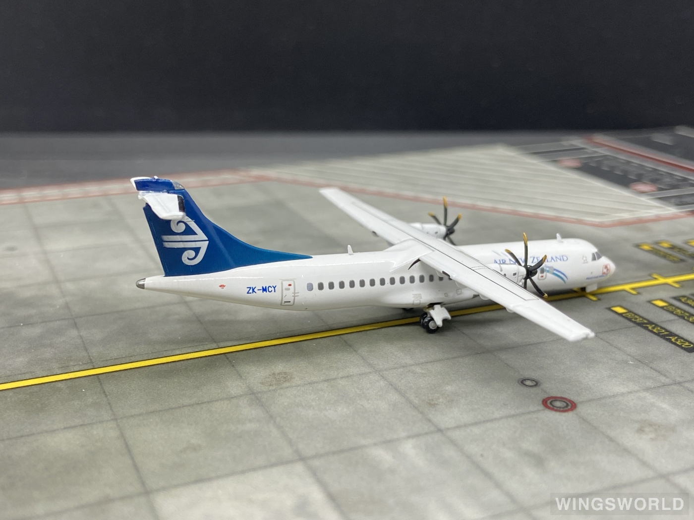 JC Wings 1:400 XX4967 Air New Zealand 新西兰航空 ATR 72 ZK-MCY