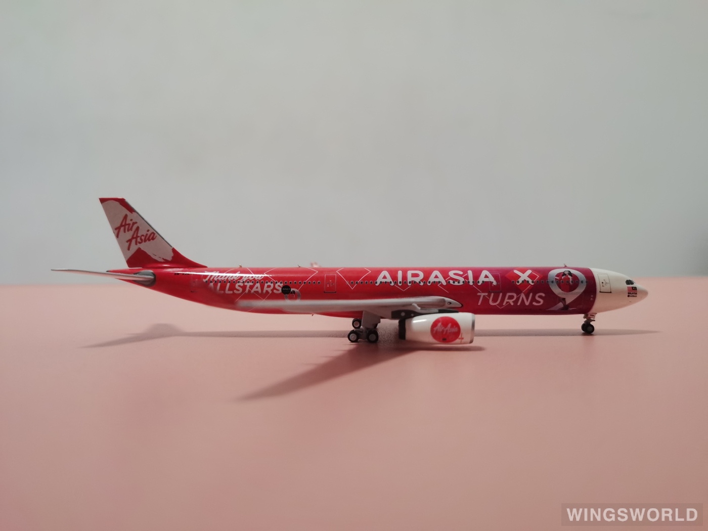 Pandamodel 1:400 BOX19008 AirAsia 亚洲航空 Airbus A330-300 9M-XXA