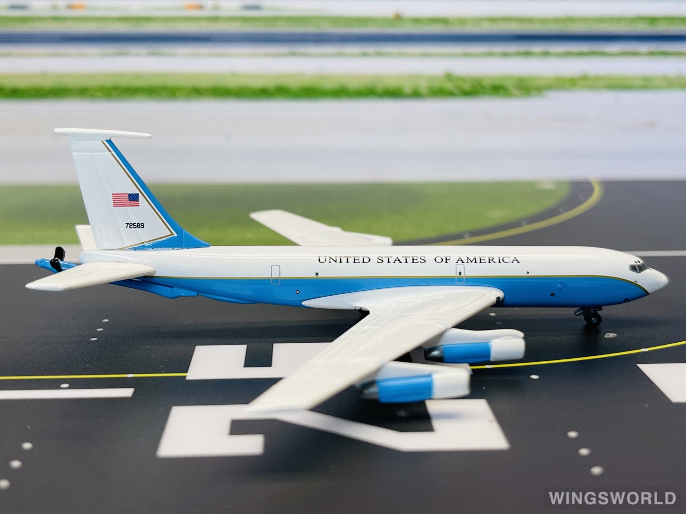 Dragon Models 1:400 55924 USAF 美国空军 Boeing KC-135 57-2589