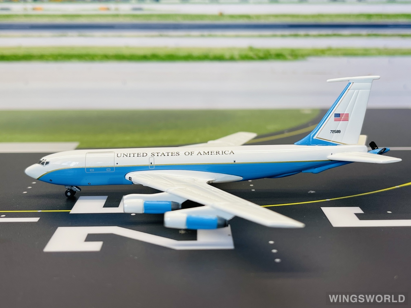 Dragon Models 1:400 55924 USAF 美国空军 Boeing KC-135 57-2589