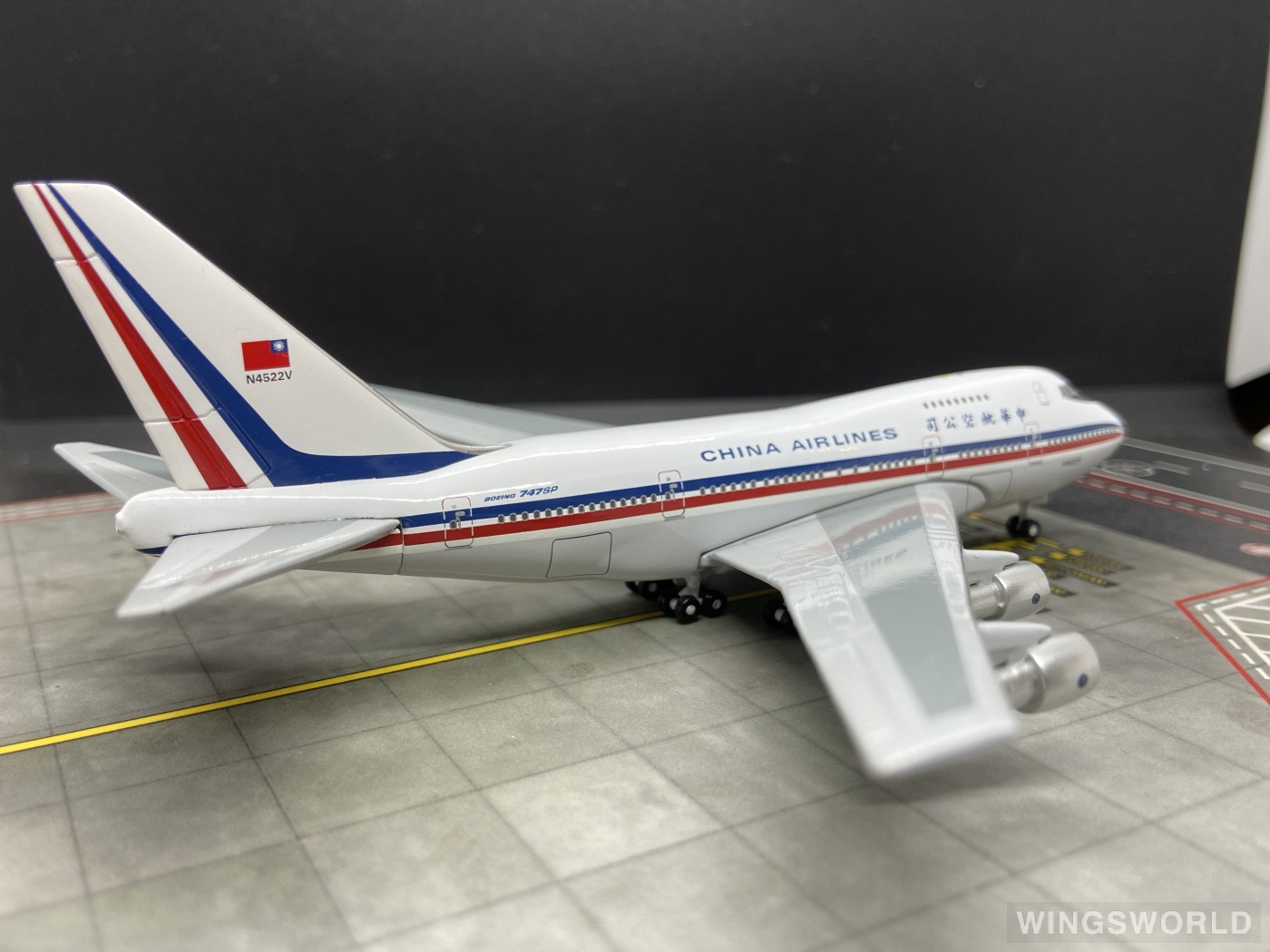 Geminijets 1:400 GJCAL261 China Airlines 中华航空 Boeing 747SP N4522V