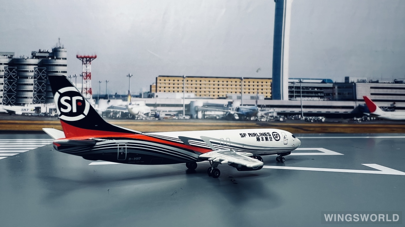 Phoenix 1:400 PH10786 SF Airlines 顺丰航空 Boeing 737-400 B-2017