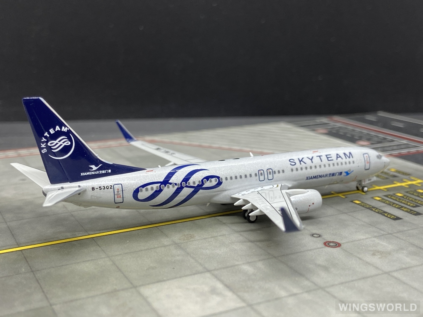 HYJLwings 1:400 HYJL73001 XiamenAir 厦门航空 Boeing 737-800 B-5302