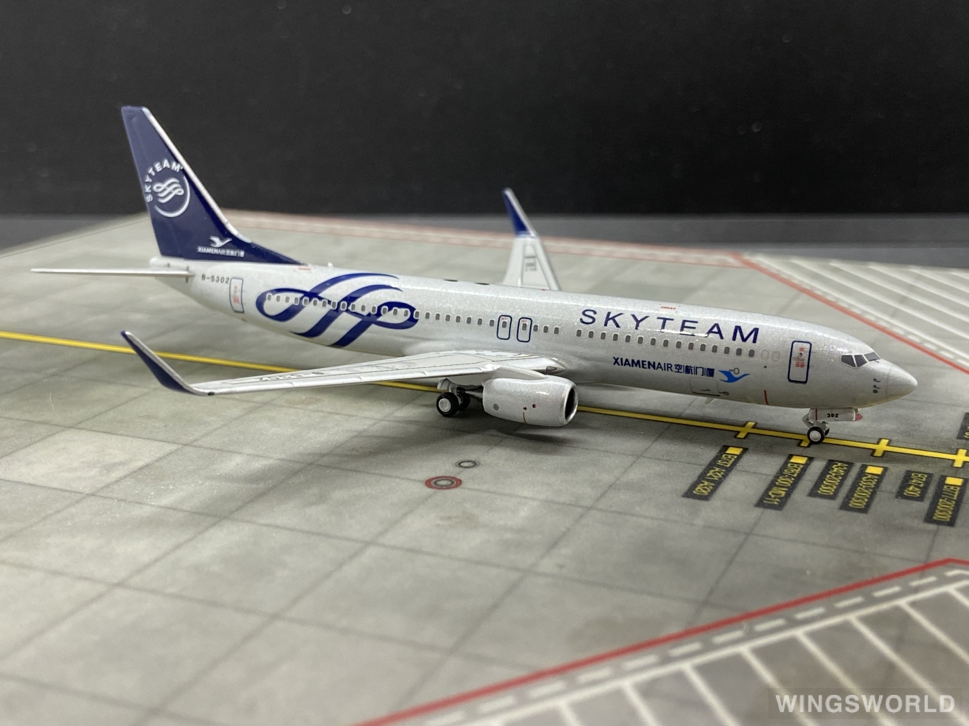 HYJLwings 1:400 HYJL73001 XiamenAir 厦门航空 Boeing 737-800 B-5302