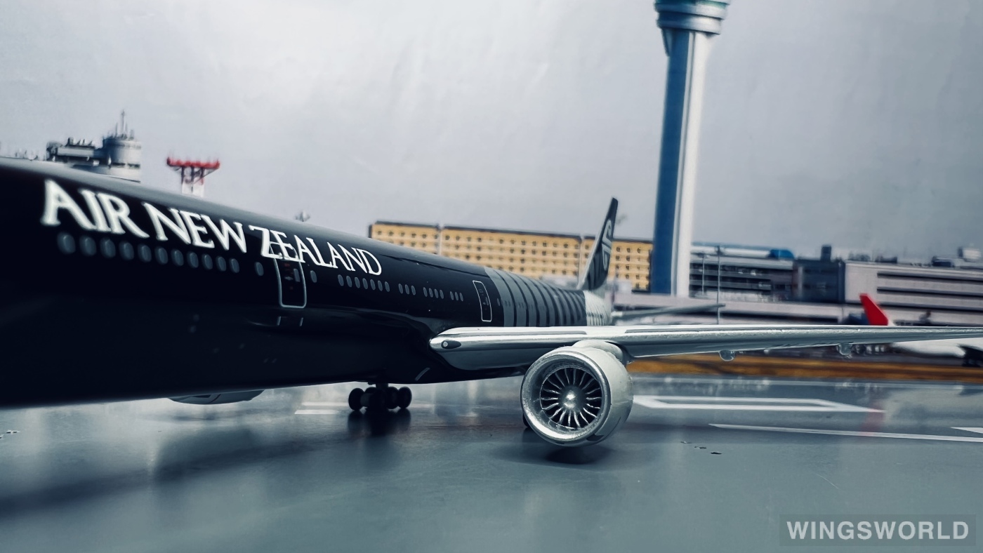 Witty 1:400 WT4773001 Air New Zealand 新西兰航空 Boeing 777-300 ZK-OKQ