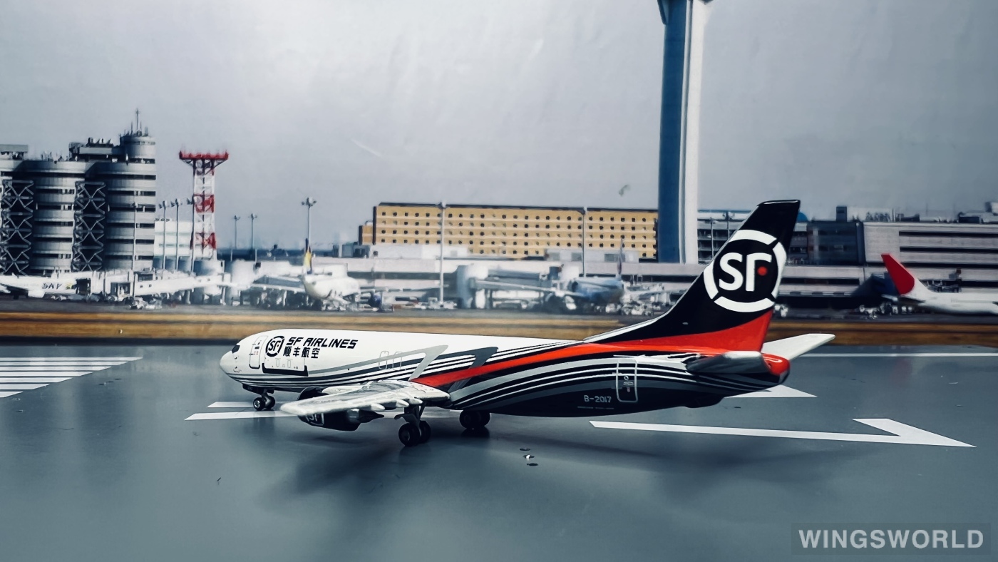 Phoenix 1:400 PH10786 SF Airlines 顺丰航空 Boeing 737-400 B-2017