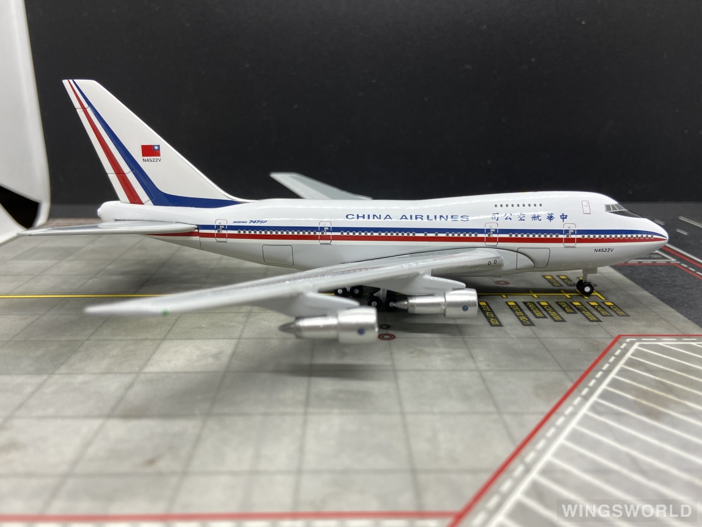 Geminijets 1:400 GJCAL261 China Airlines 中华航空 Boeing 747SP N4522V