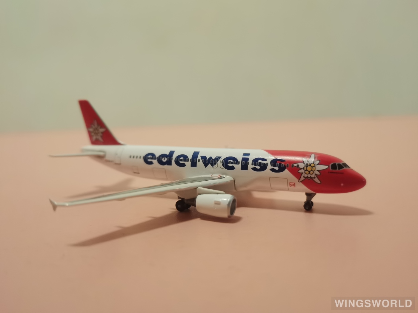 Dragon Models 1:400 55302 Edelweiss Air 雪绒花航空 Airbus A320 HB-IHY