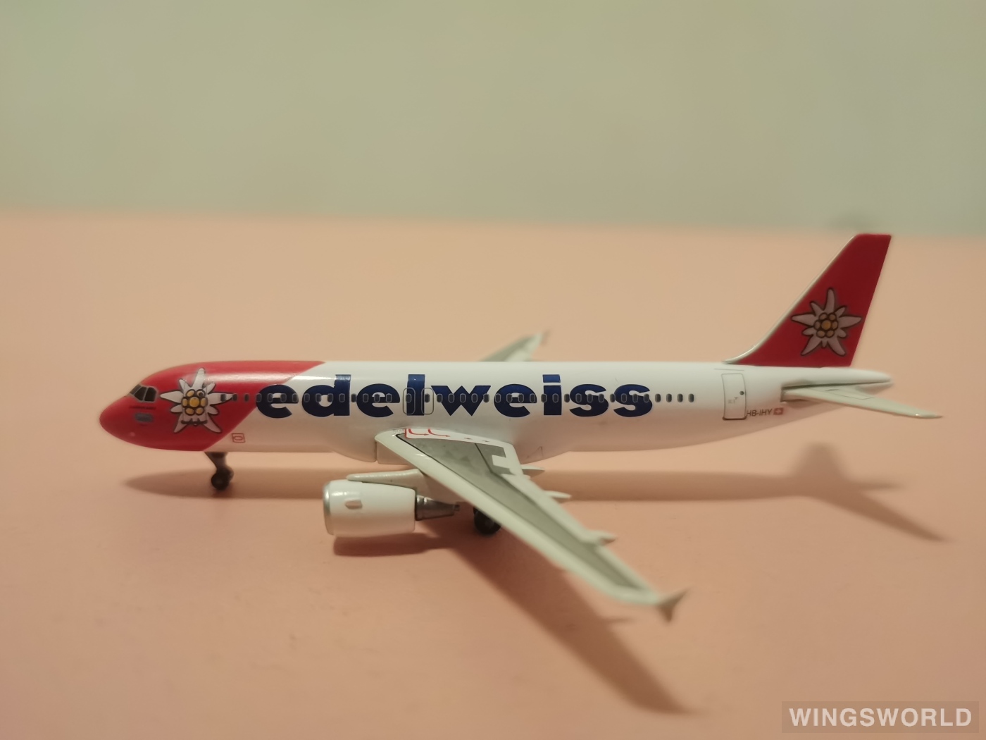 Dragon Models 1:400 55302 Edelweiss Air 雪绒花航空 Airbus A320 HB-IHY