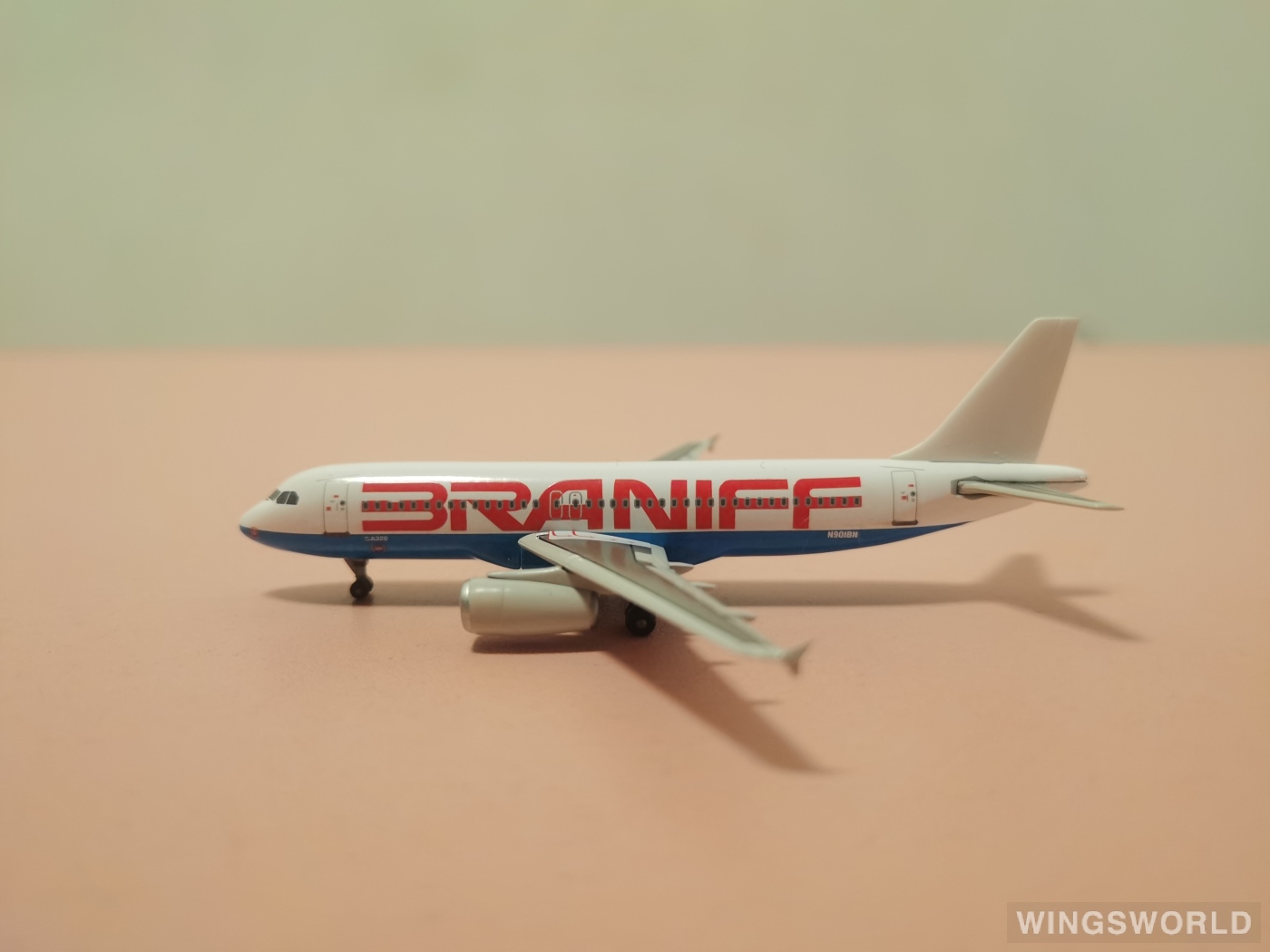 Jet-X 1:400 JX067 Braniff 布兰尼夫国际航空 Airbus A320 N901BN
