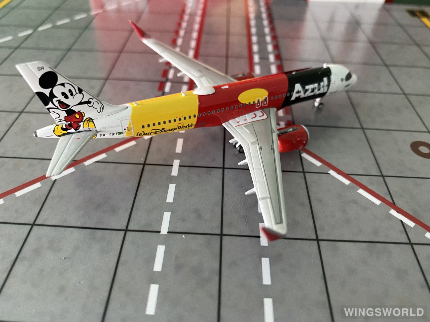 Phoenix 1:400 PH04433 Azul 蓝色巴西航空 Airbus A320neo PR-YSH