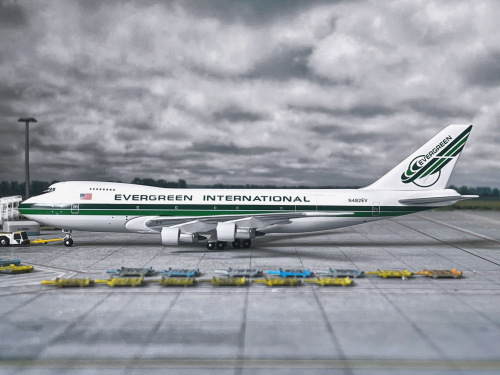 AeroClassics 1:400 Boeing 747-200 Evergreen International Airlines