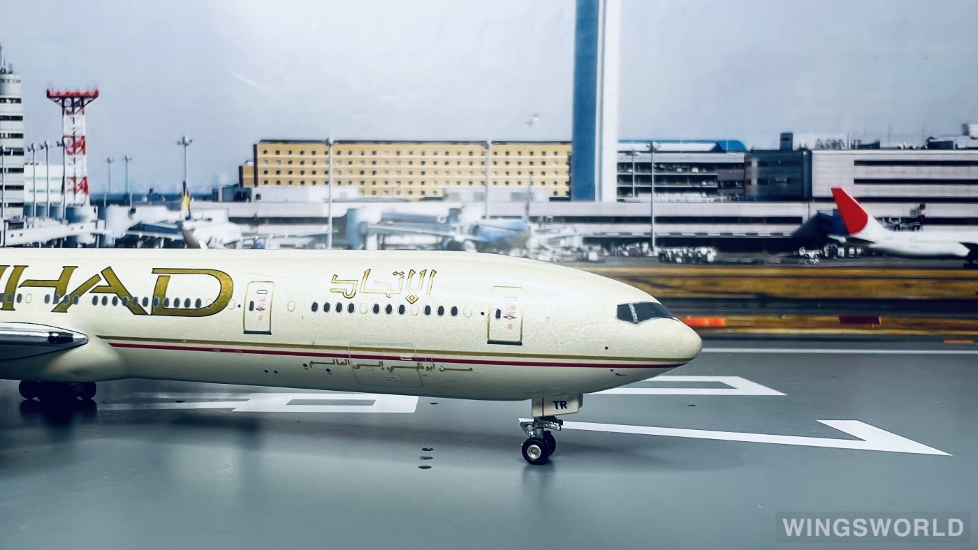 Phoenix 1:400 PH10913 Etihad Airways 阿提哈德航空 Boeing 777-300ER A6-ETR