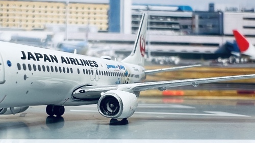 Japan Airlines 日本航空 Boeing 737-800 JA318J  PH11206 Phoenix 1:400