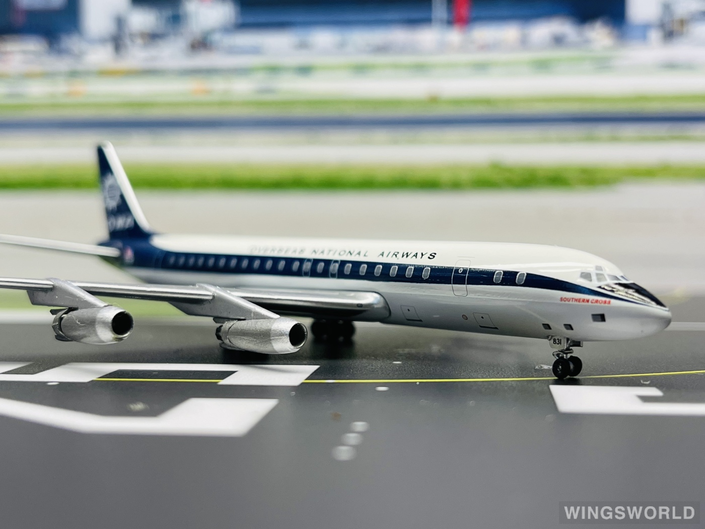 AeroClassics 1:400 ACN831F American Overseas Airlines 美国海外航空 Douglas DC-8 N831F