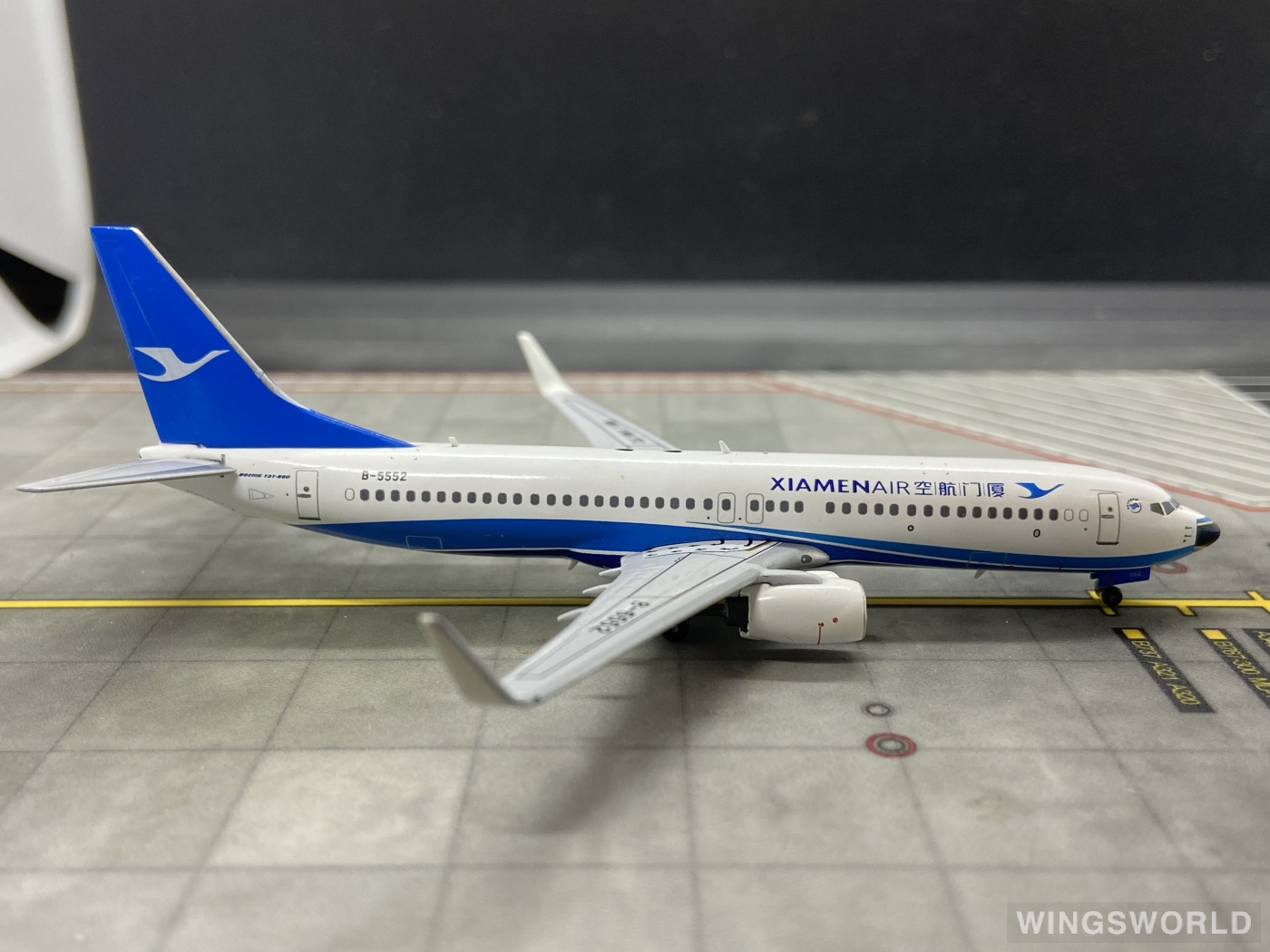 Skywings 1:400 070s XiamenAir 厦门航空 Boeing 737-800 B-5552