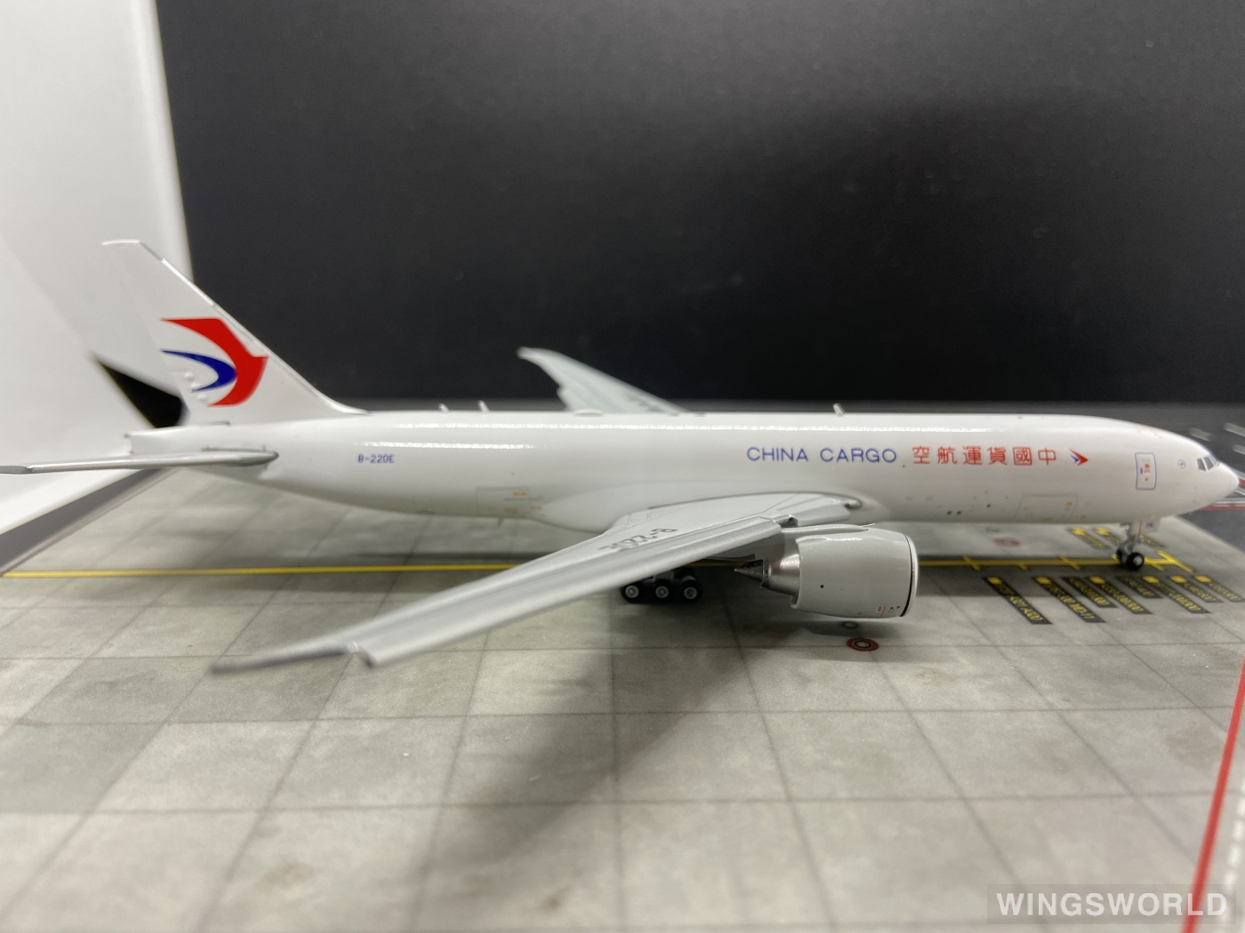 JC Wings 1:400 XX4491A China Cargo Airlines 中国货运航空 Boeing 777F B-220E