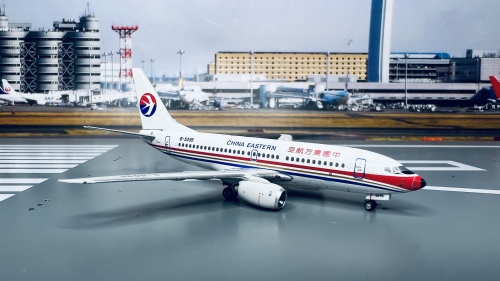 China Eastern 中国东方航空 Boeing 737-700 B-5095  PH10627 Phoenix 1:400