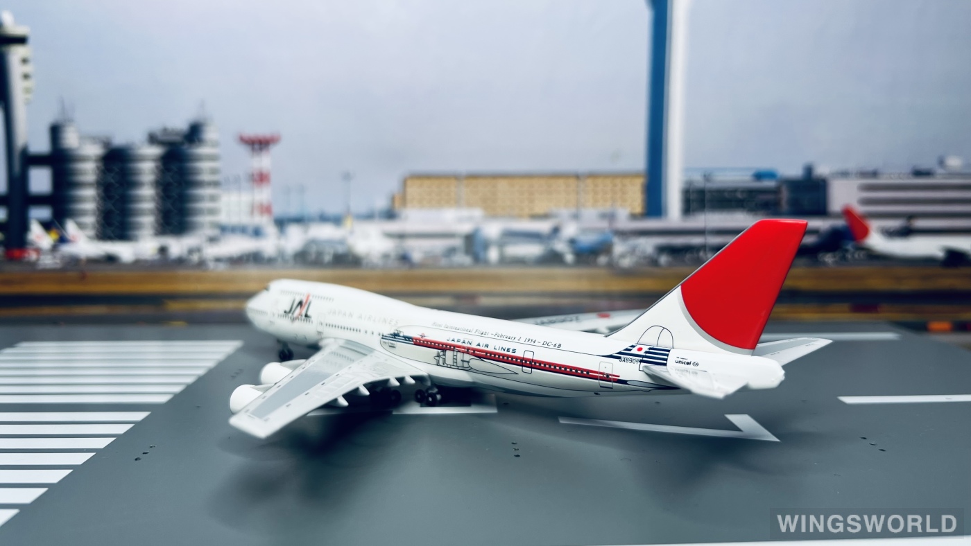 Big Bird 1:400 BB4-2004-28B Japan Airlines 日本航空 Boeing 747-400 JA8907