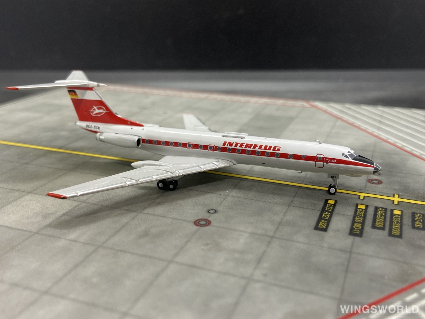 Pandamodel 1:400 202115 Interflug 东德航空 Tupolev TU-134 DDR-SCK