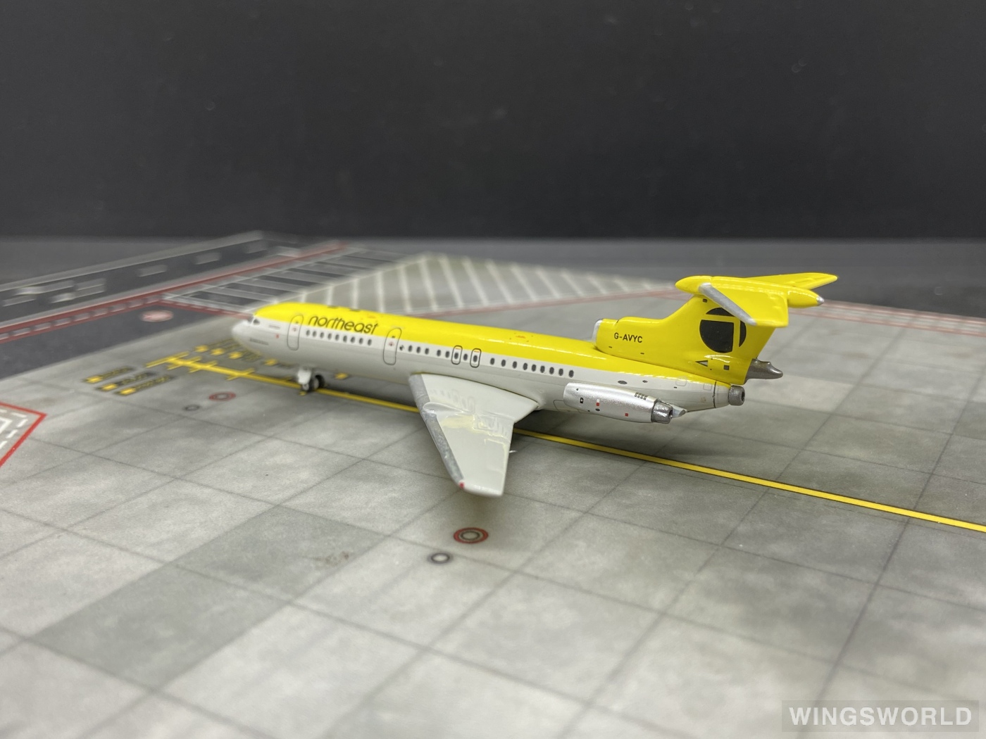 Geminijets 1:400 GJNSA770 Northeast Airlines UK Hawker Siddeley Trident G-AVYC