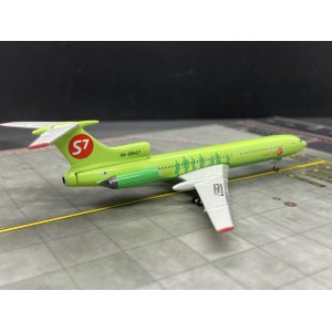 S7 Airlines 西伯利亚航空 Tupolev Tu-154 RA-85687  PH10115 Phoenix 1:400