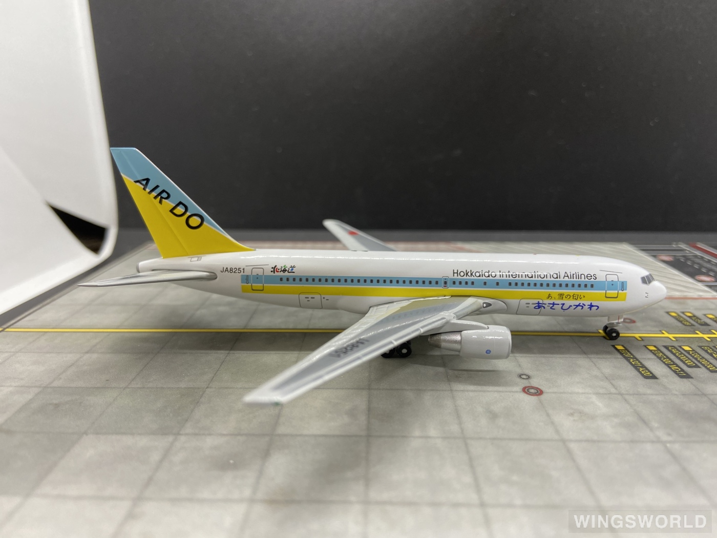 Geminijets 1:400 GJADO593 Air Do 北海道国际航空 Boeing 767-200 JA8251