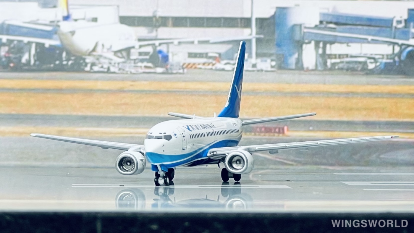 Pandamodel 1:400 WM00005 XiamenAir 厦门航空 Boeing 737-700 B-2999